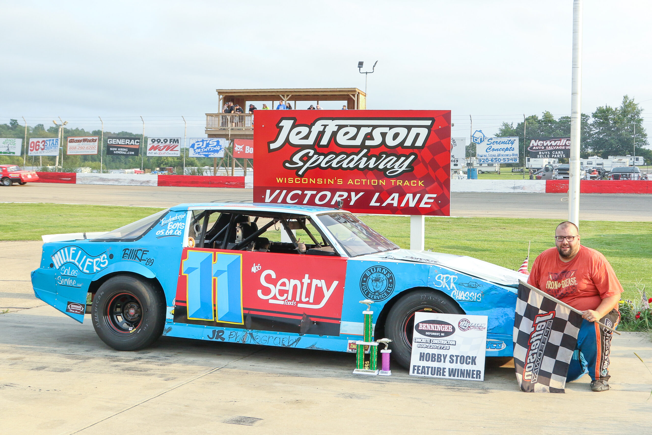 CHAMPIONSHP BATTLES SETTLED AT JEFFERSON SPEEDWAY Jefferson Speedway