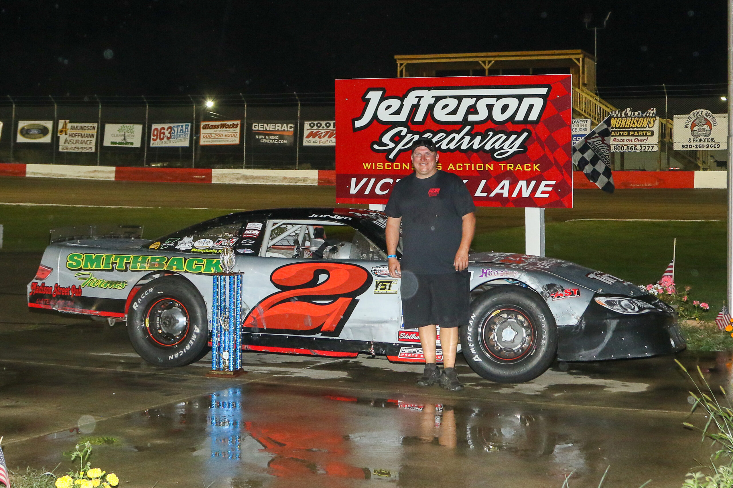 CHAMPIONSHP BATTLES SETTLED AT JEFFERSON SPEEDWAY Jefferson Speedway